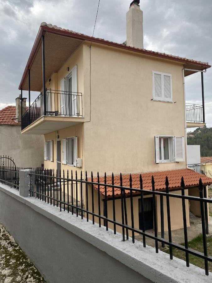 Casa Georgia Villa Pramanta Bagian luar foto