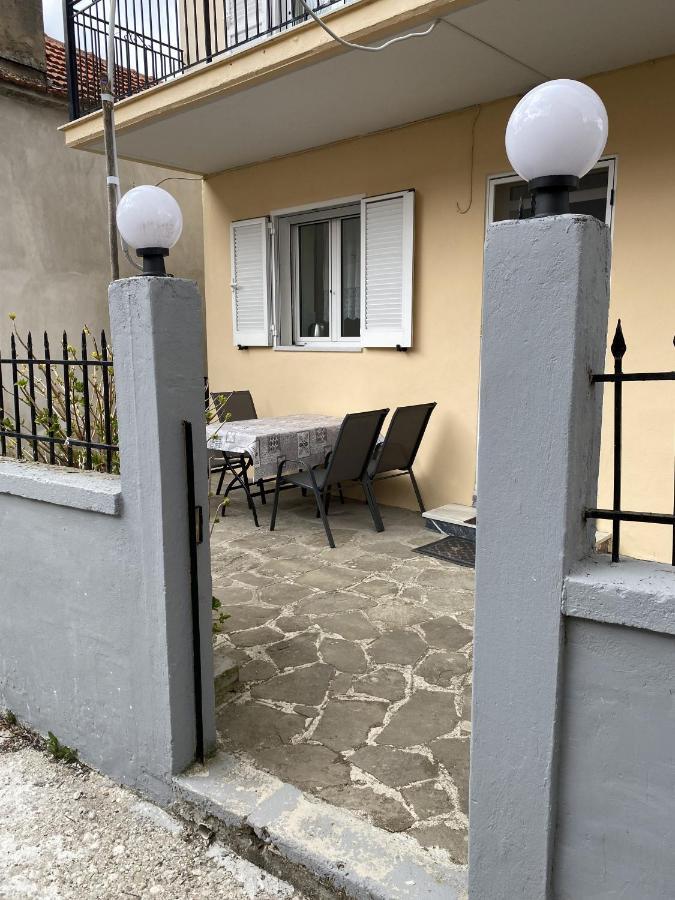 Casa Georgia Villa Pramanta Bagian luar foto